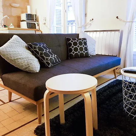 Apartment T2 Halles De - Mytripintours