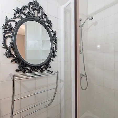 Apartment T2 Halles De - Mytripintours Tours